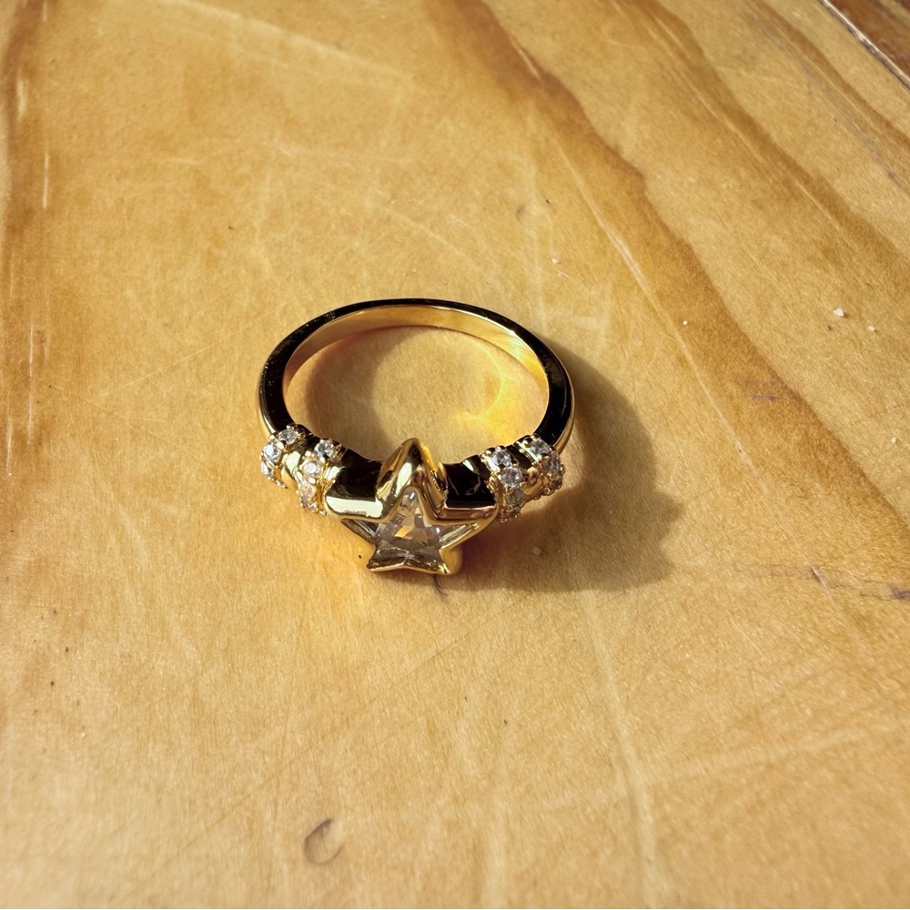 Ooimay Chic Gold Ring with Crystal Details 8